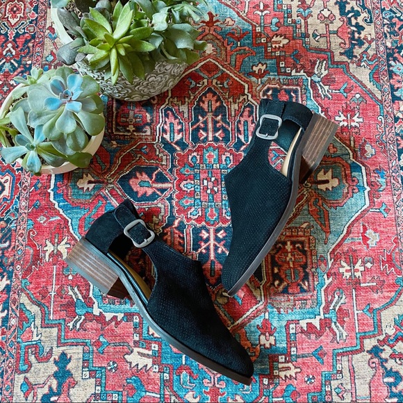 Crown Vintage Shoes - CROWN VINTAGE | CHARMED BOOTIE